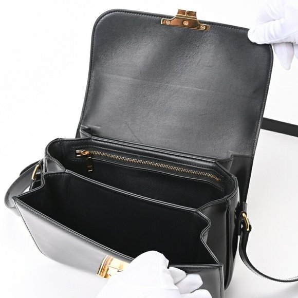 CELINE Classic Triomphe Bag Shoulder - Shiny Calfskin Black - Picture 8 of 10